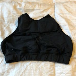 Chestee black bra